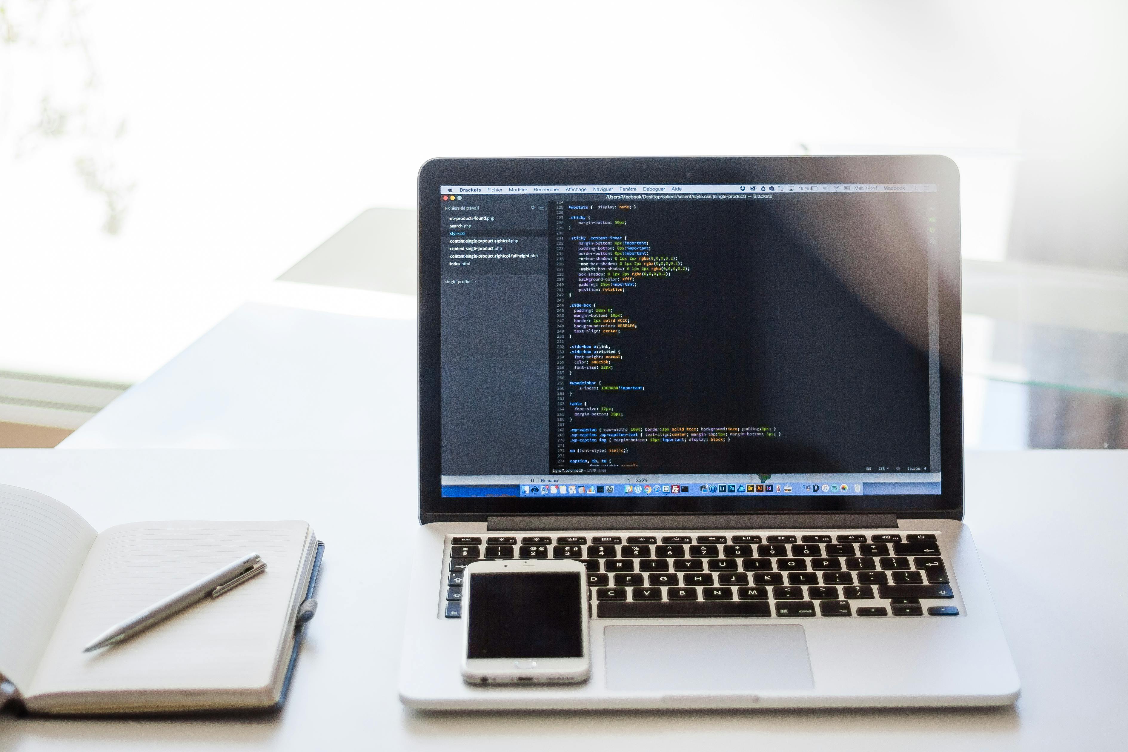 Free Macbook Pro Stock Photo